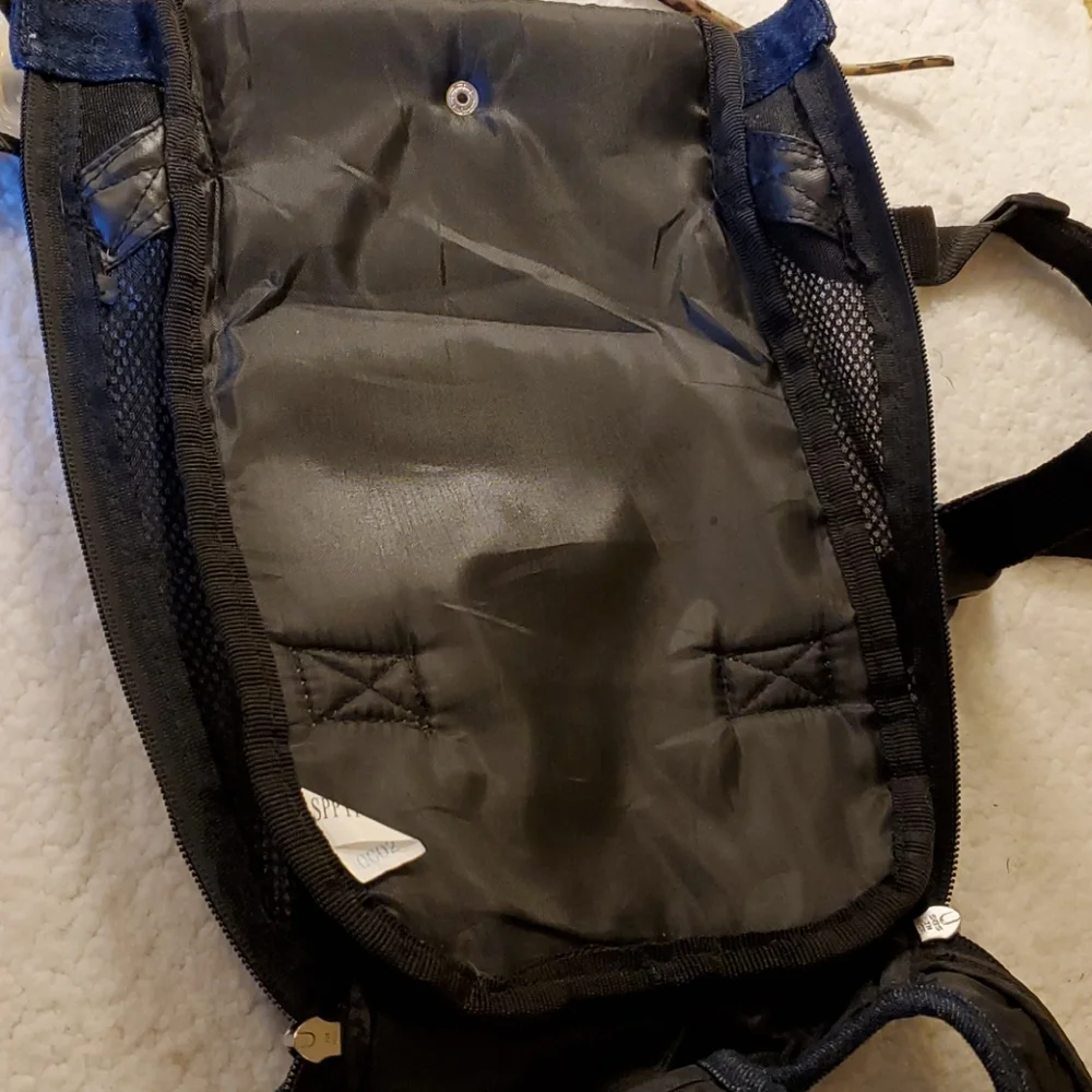 Pet Backpack (can be worn in front too)